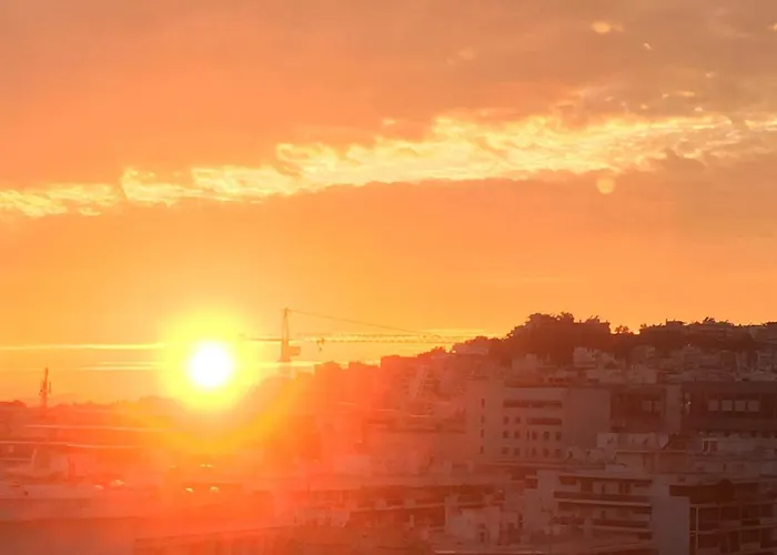 Cozy Apartment Near Metro-Athens View